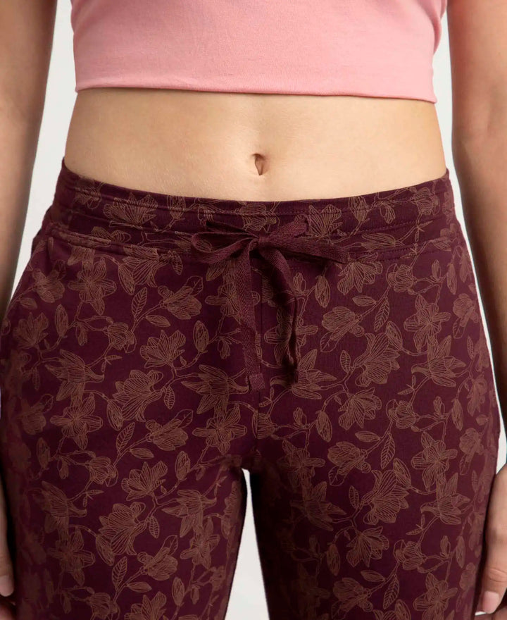 Super Combed Cotton Elastane Stretch Slim Fit Printed Capri with Side Pockets - Wine Tasting Printed-7